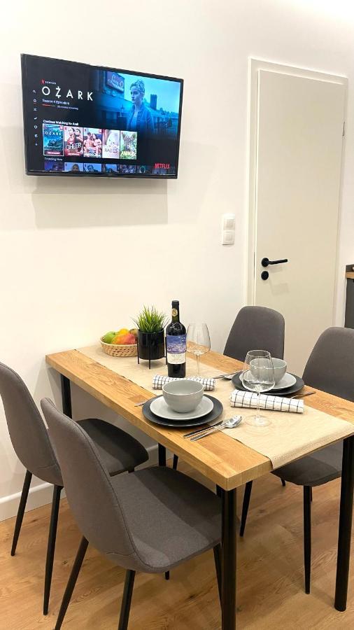 Sipsix - Modern 2 Bedroom Newly Renovated Flat With Ac In Centre *