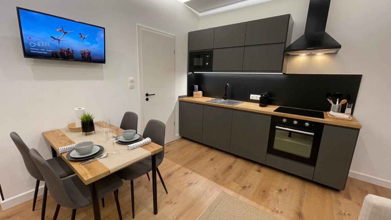 Sipsix - Modern 2 Bedroom Newly Renovated Flat With Ac In Centre * Budapest