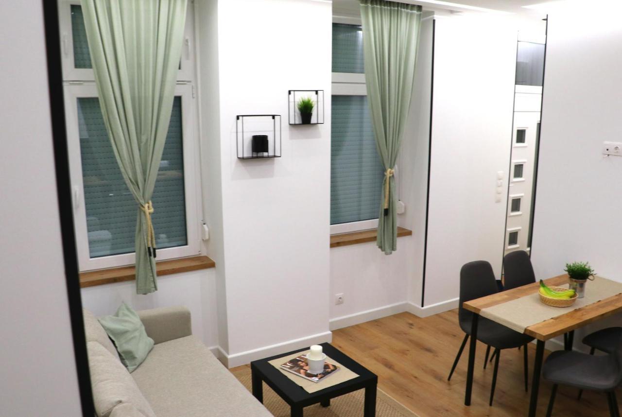 Apartment Sipsix - Modern 2 Bedroom Newly Renovated Flat With Ac In Centre *