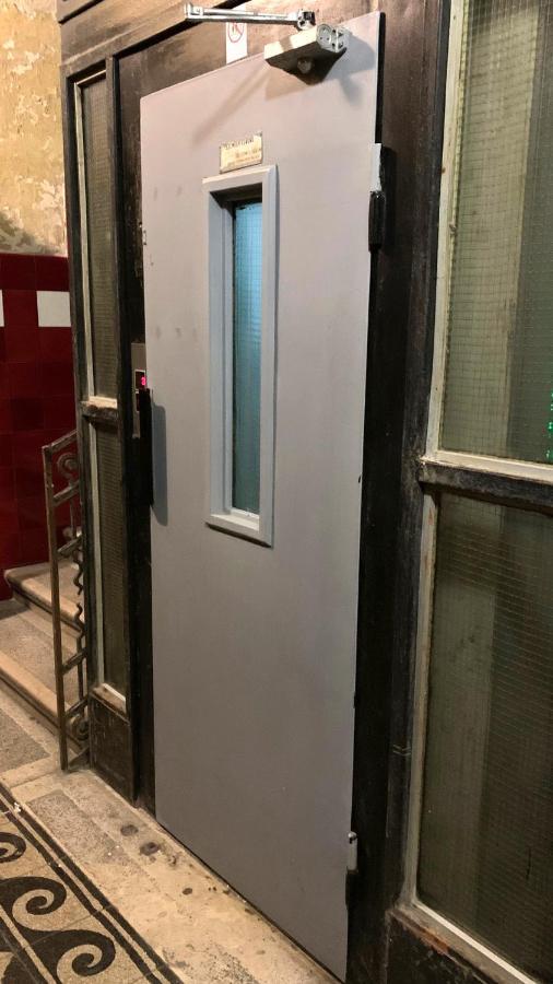 Sipsix - Modern 2 Bedroom Newly Renovated Flat With Ac In Centre Apartment *